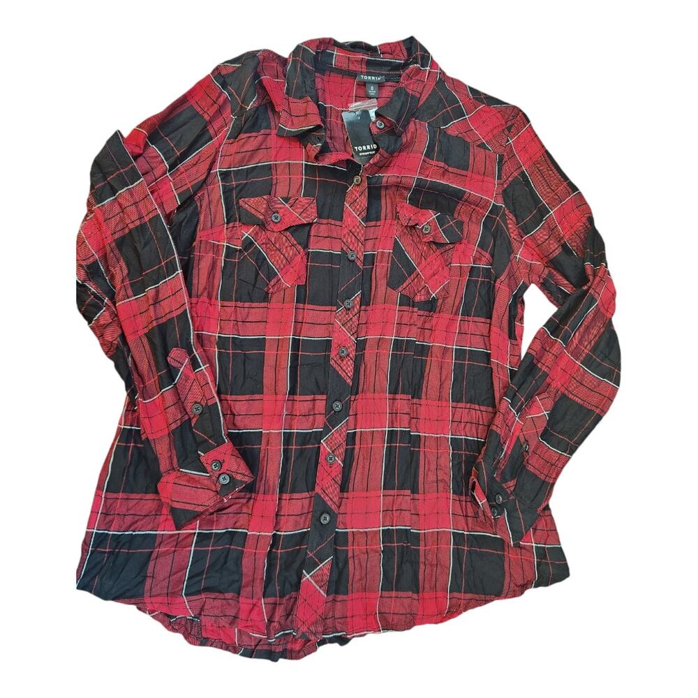 Torrid women red and black plaid‎ top sz 0 large long sleeve button up NWT
